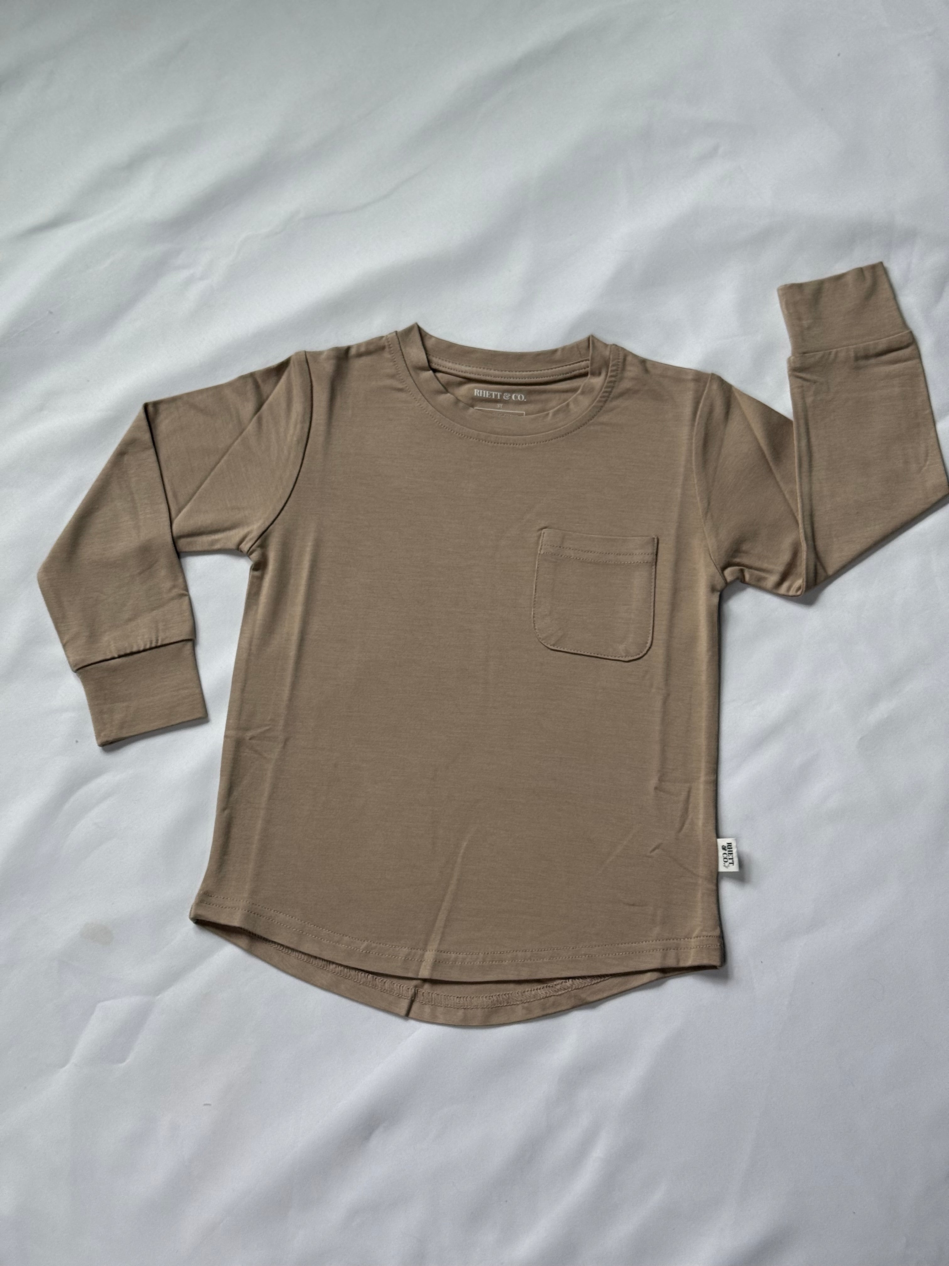 ALMOND - LONG SLEEVE POCKET TEE